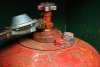 В Кременчуге при монтаже натяжных потолков работники отравились газом