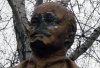Неизвестные повредили памятник Ленину в поселке Камышня. Фото: poltava.pl.ua