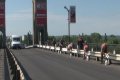На Крюковском мосту красят конструктивные элементы