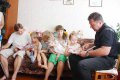 Многодетная семья врачей из Кременчуга взяла на воспитание детей, эвакуированных из зоны АТО