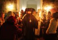 Кременчужане зажгли свечи от Благодатного огня из Иерусалима
