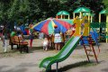 Игровые площадки во дворах рассчитаны на детей младшего возраста