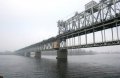 Сегодня на мосту через Днепр будет ограничено движение транспорта